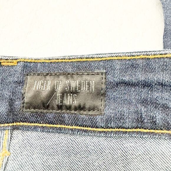Tiger of Sweden Slight Dark Wash Denim Jeans Aura Italy Size 24 / 30 - Picture 6 of 9